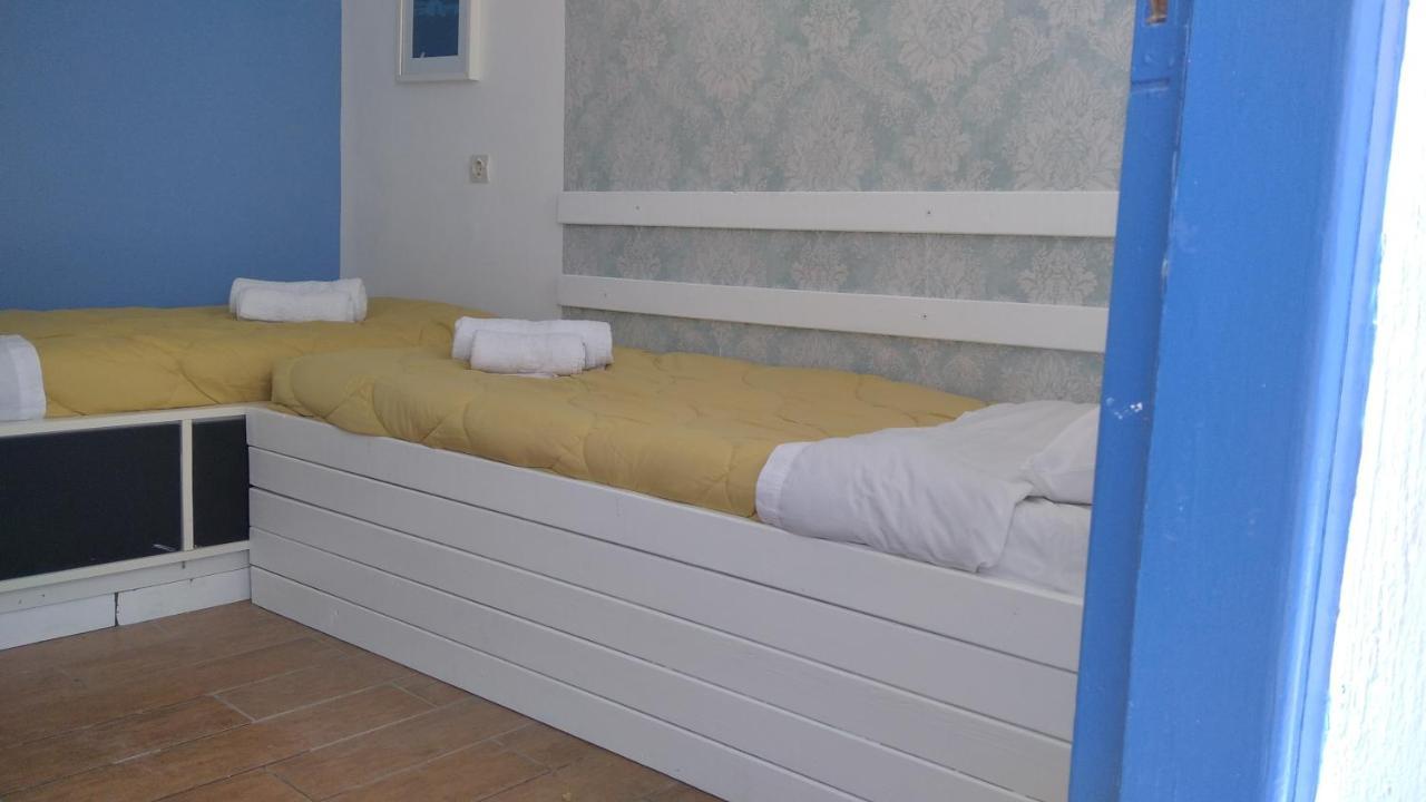Traditional Renovated House In The Centre Of Anafi Luaran gambar