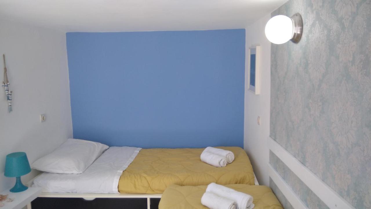 Traditional Renovated House In The Centre Of Anafi Luaran gambar