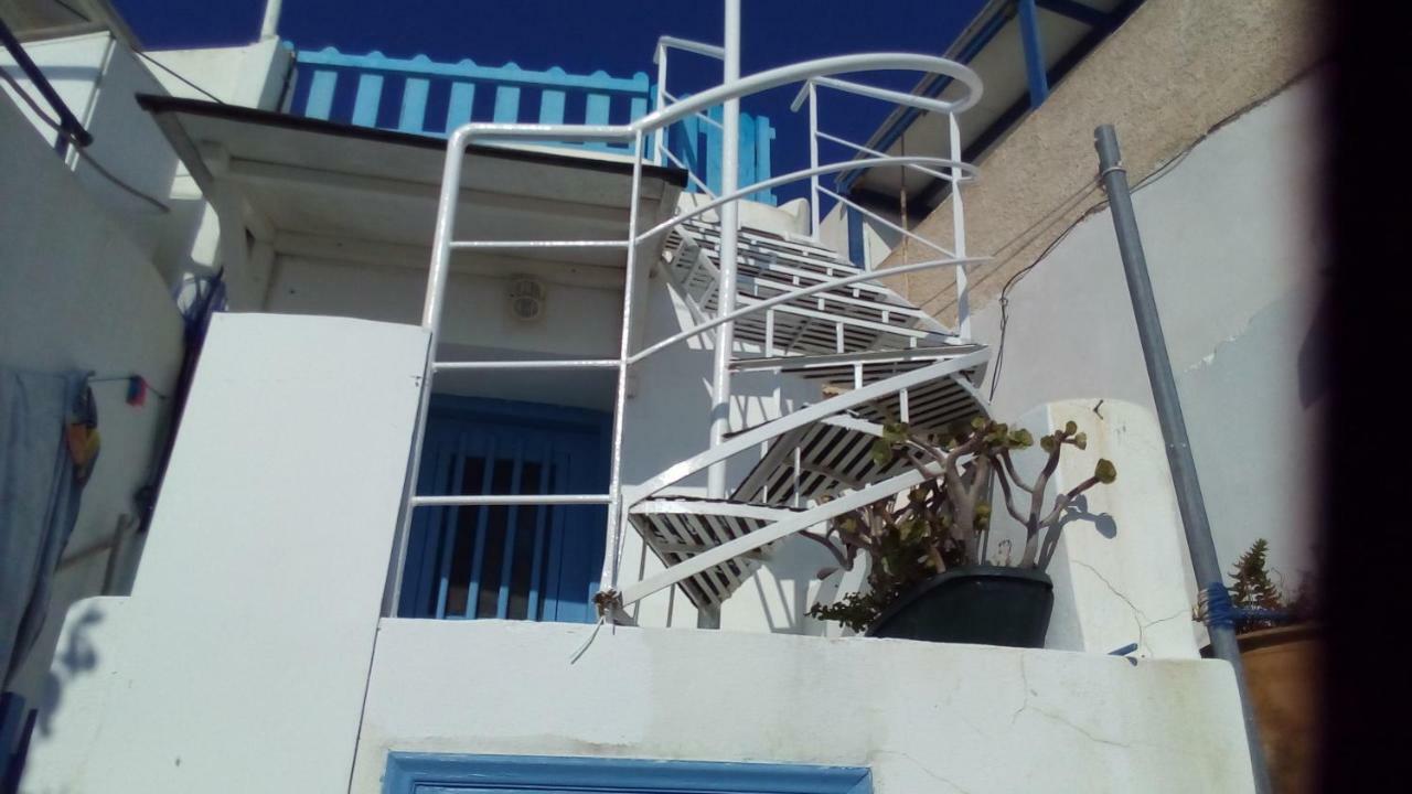Traditional Renovated House In The Centre Of Anafi Luaran gambar